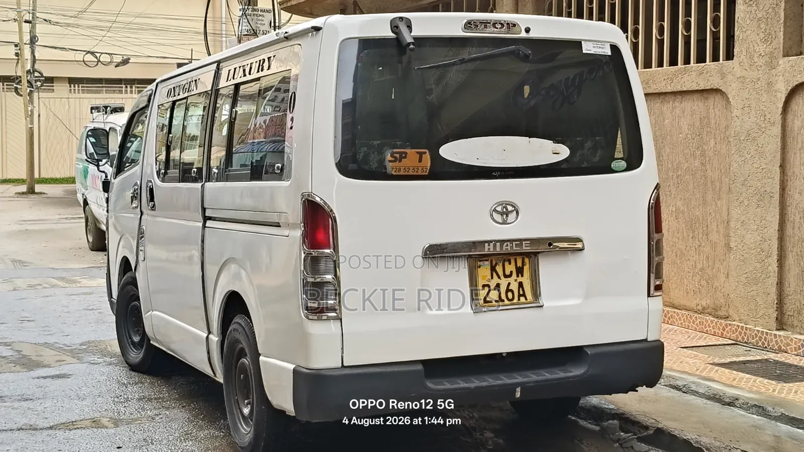 Toyota HiAce 2012 White