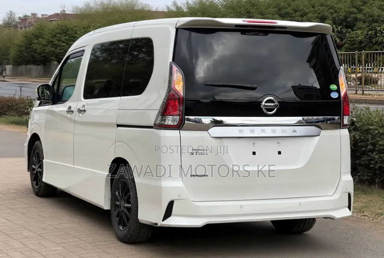 Nissan Serena 2019 White