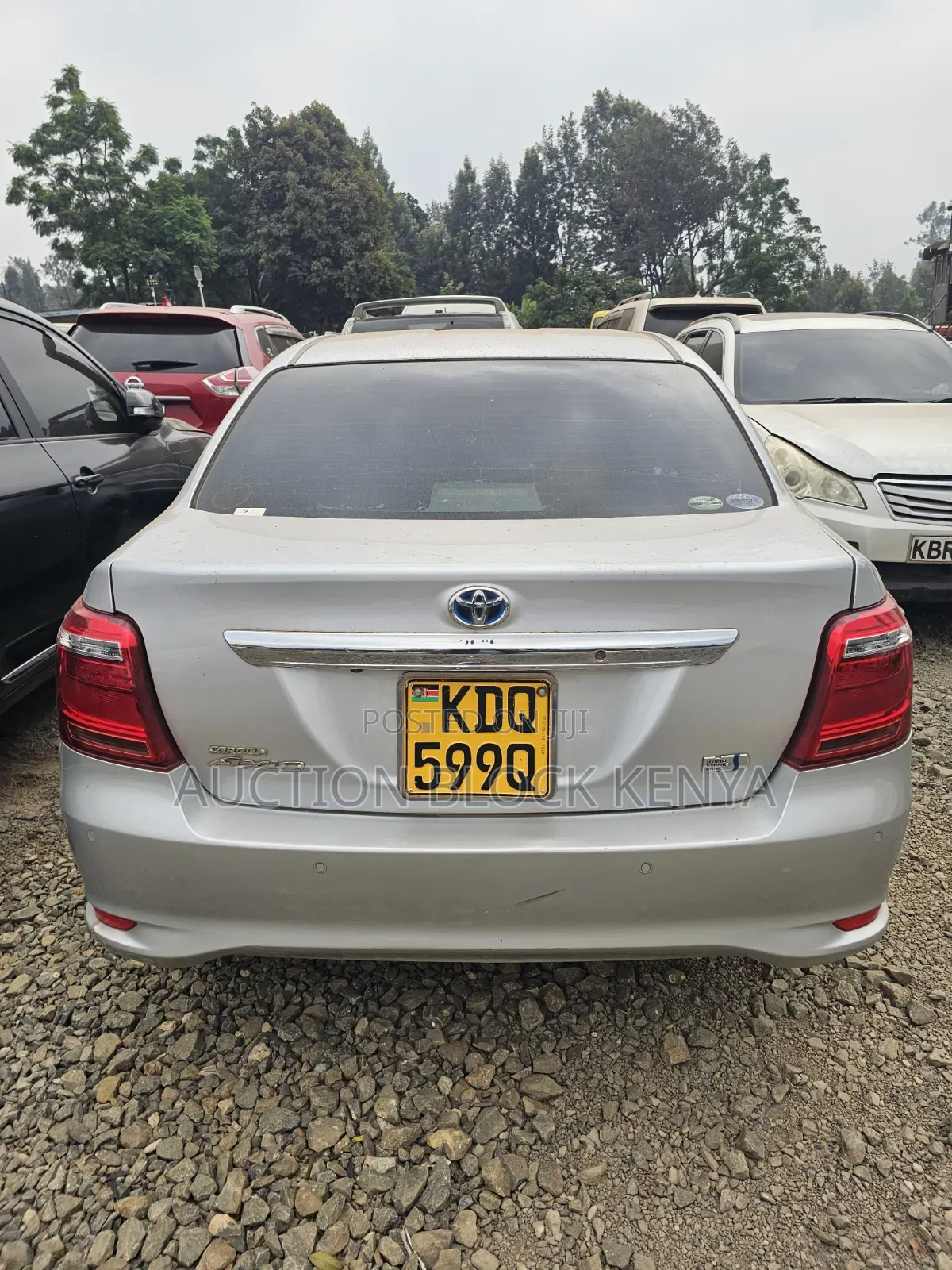 Toyota Axio 1.5 Hybrid 2WD 2018 Silver