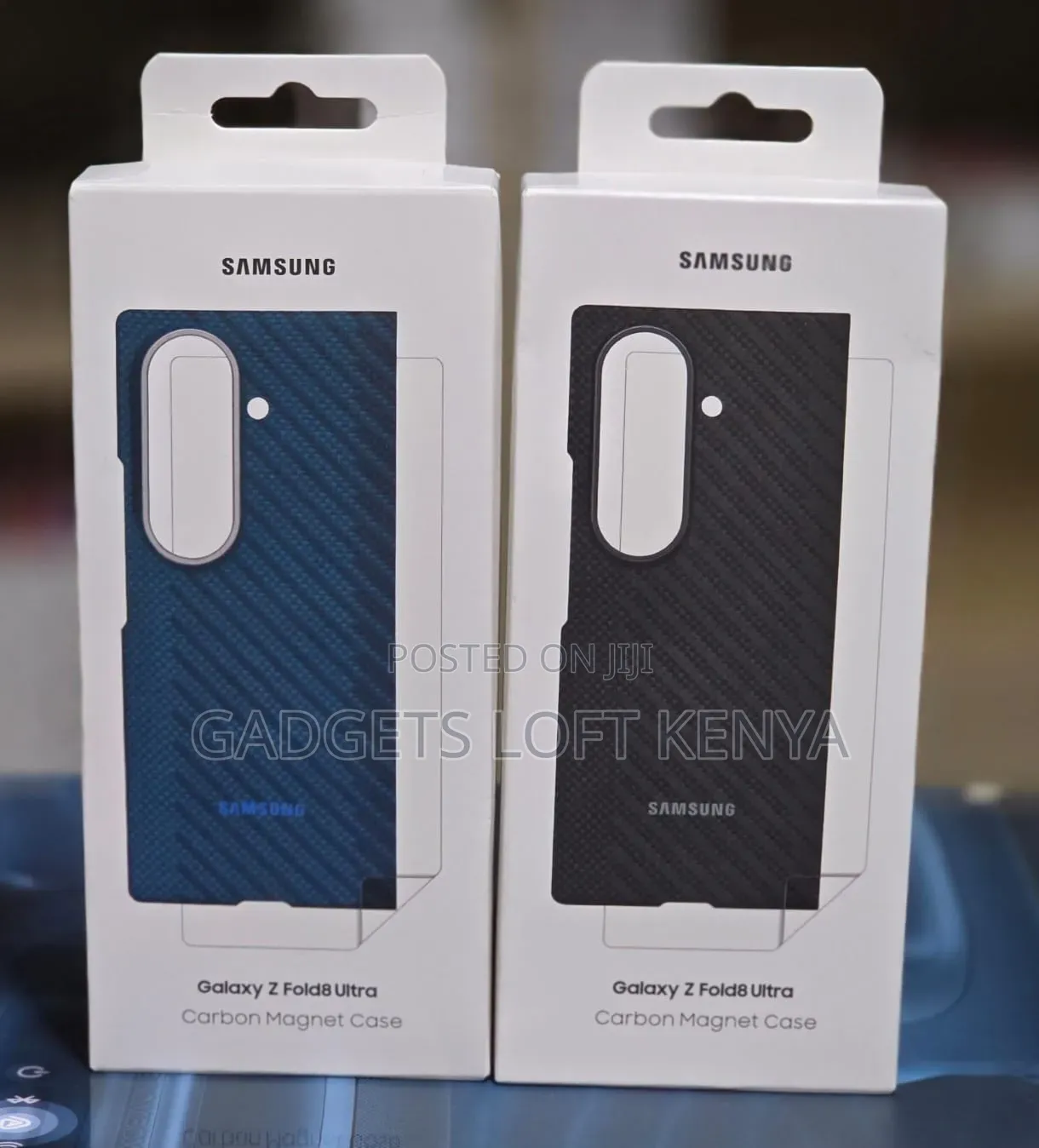 Samsung Galaxy Z Fold 8 Ultra Carbon Magnet Case