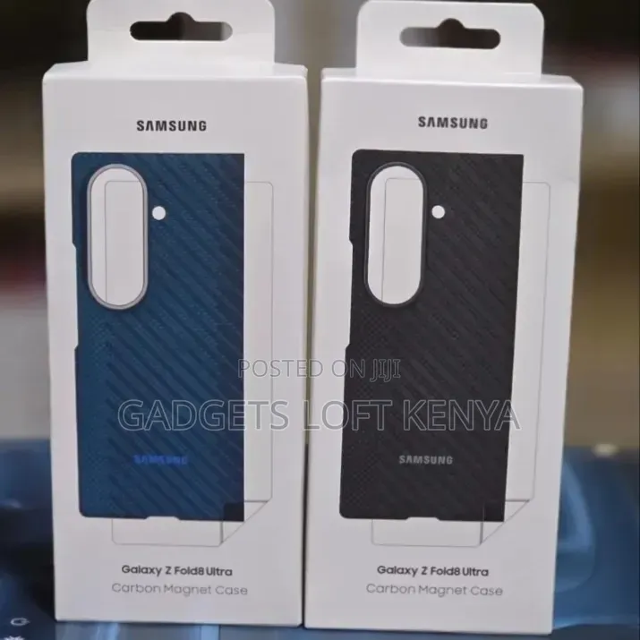 Samsung Galaxy Z Fold 8 Ultra Carbon Magnet Case