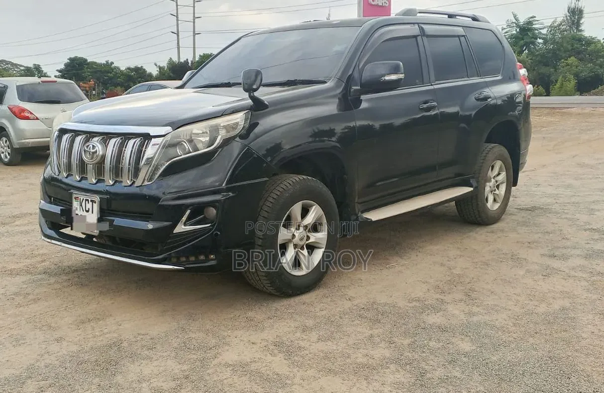 Toyota Land Cruiser Prado 2011 Black