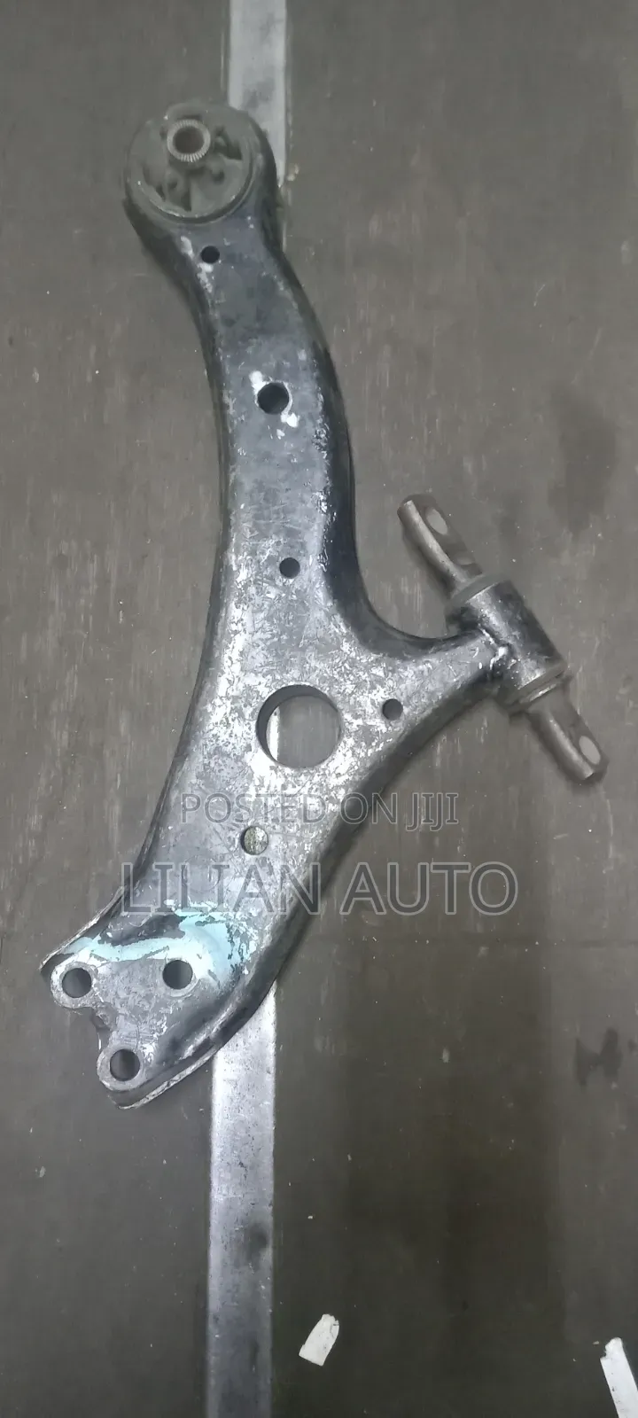 Control Arm Harrier 240