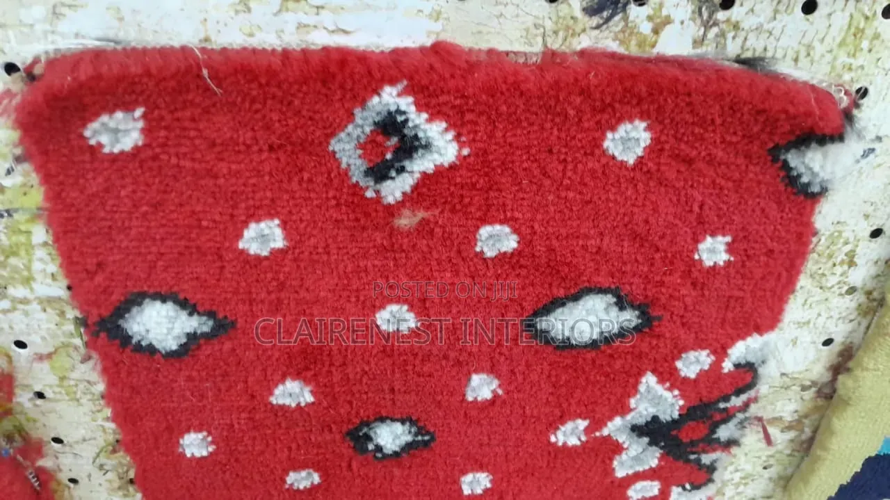 10mm Vip Red With Diamond Prints Wall to Wall Carpets