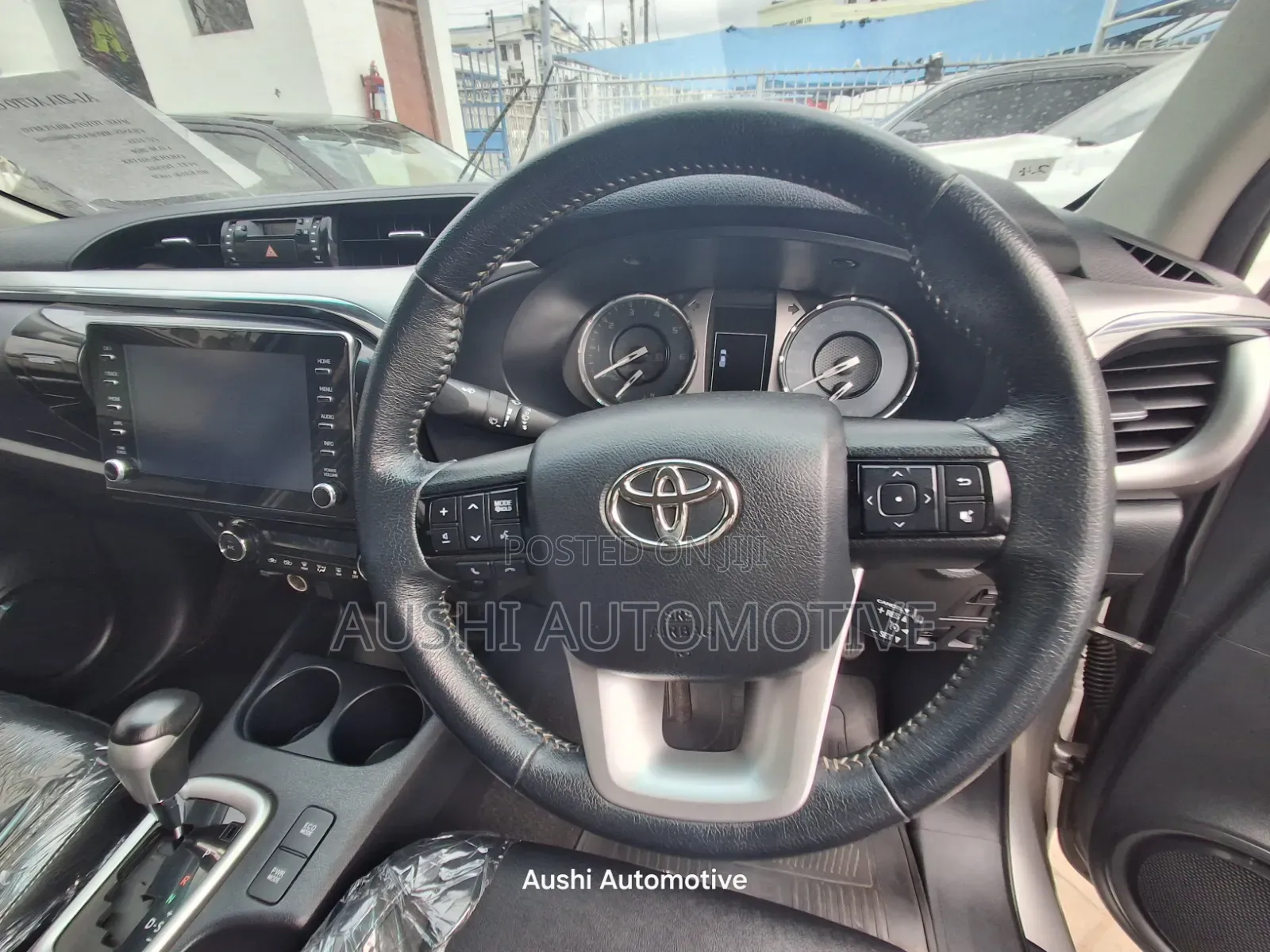 Toyota Hilux 2021 Silver