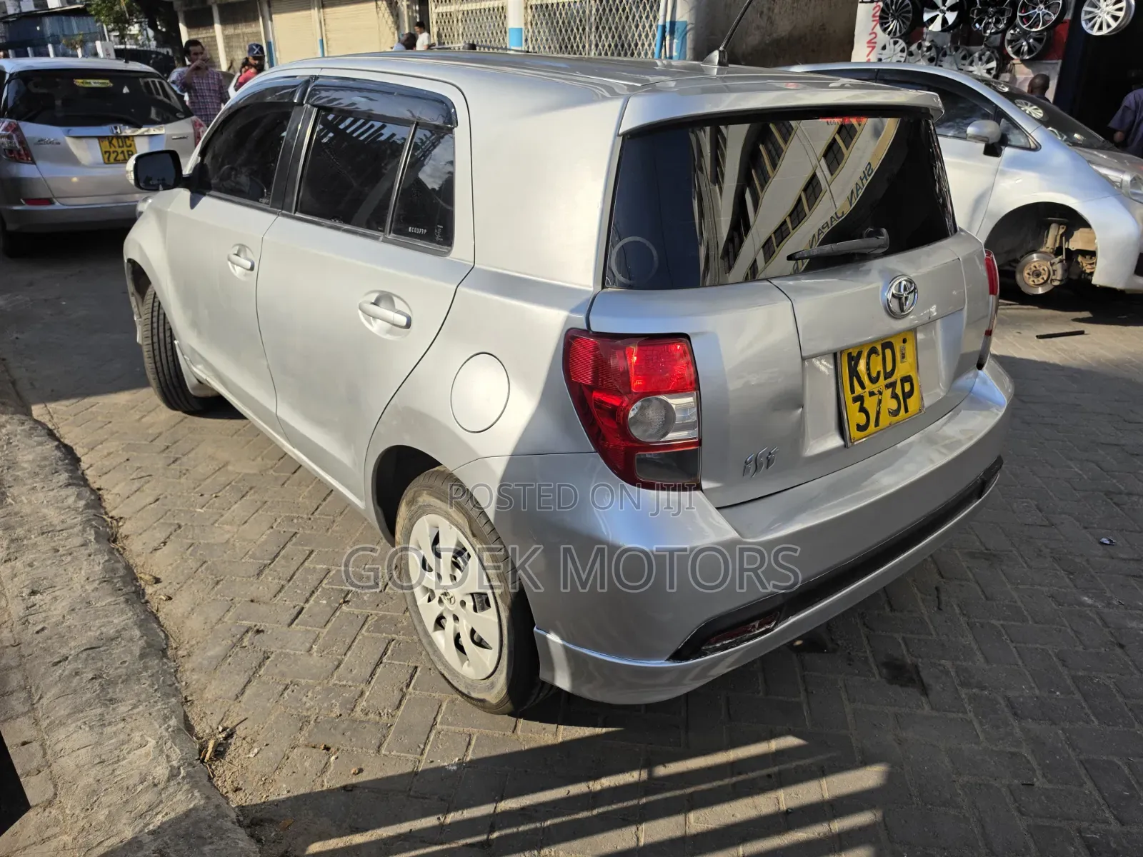 Toyota IST 2009 Silver