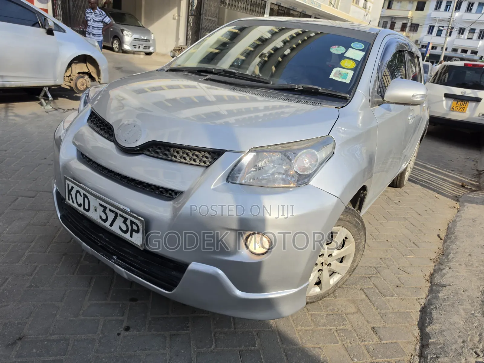 Toyota IST 2009 Silver