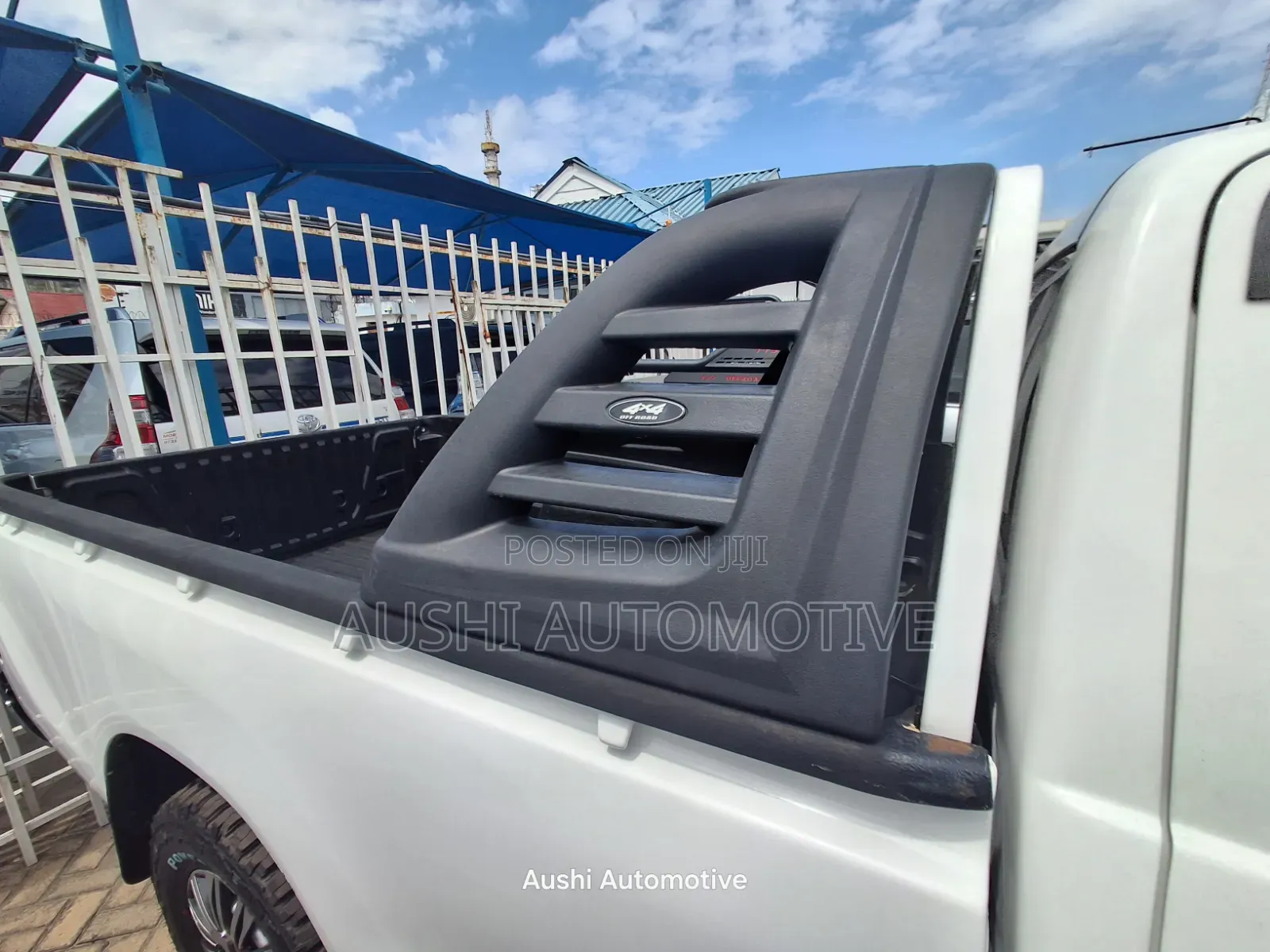 Toyota Hilux 2019 White