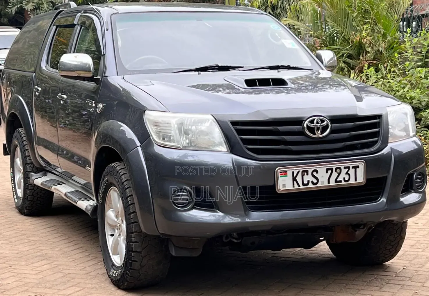 Toyota Hilux 2012 Blue