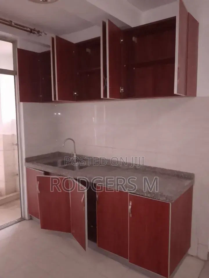 2bdrm Apartment in Valley Arcade for rent