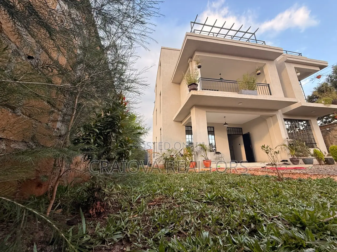 5bdrm Villa in Kibiku for sale