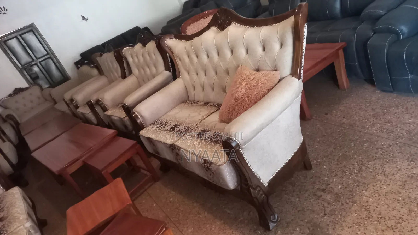 Classic Antique Sofa 7seater 3.2.1.1