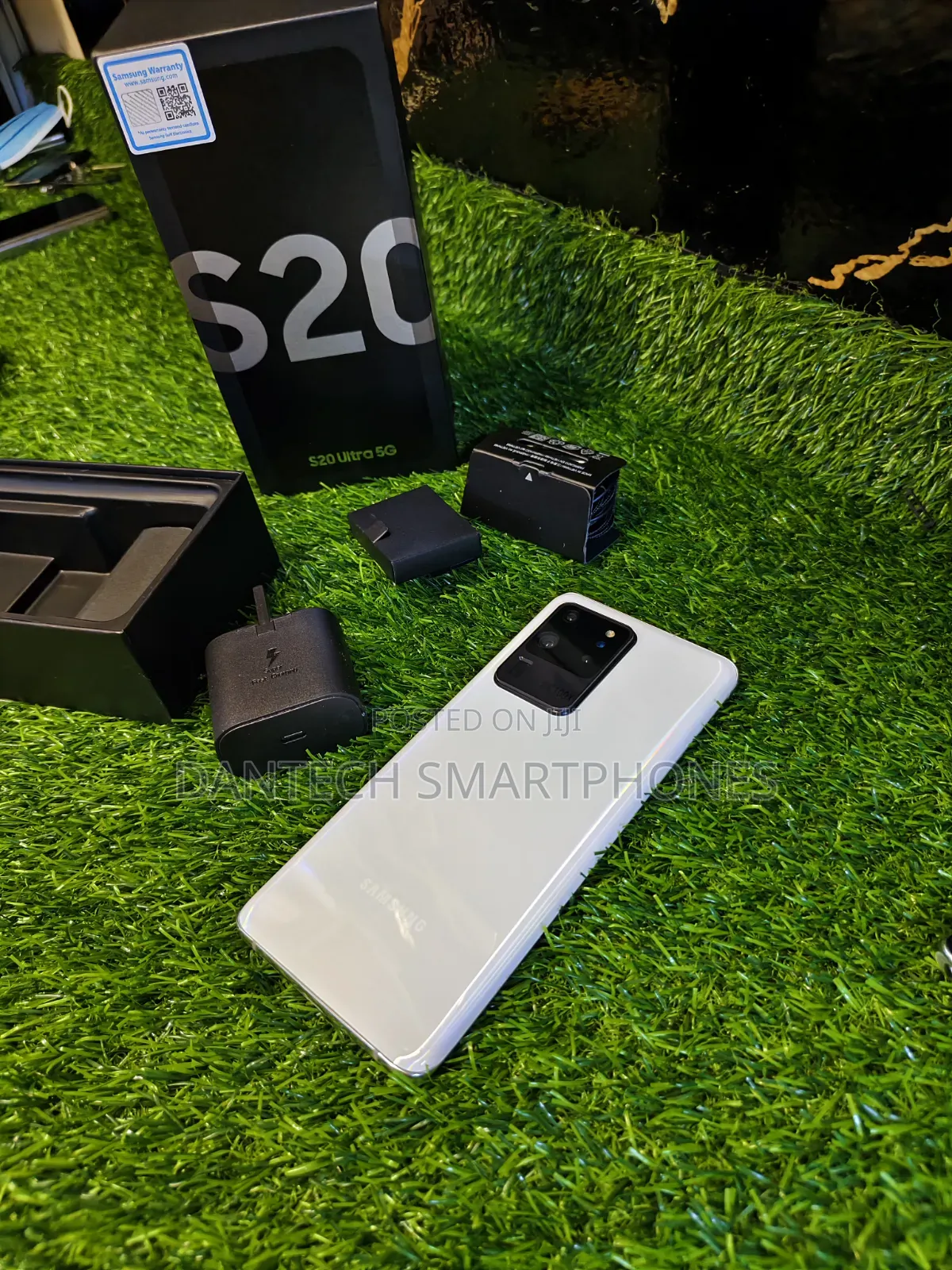 New Samsung Galaxy S20 Ultra 5G 256 GB Gray