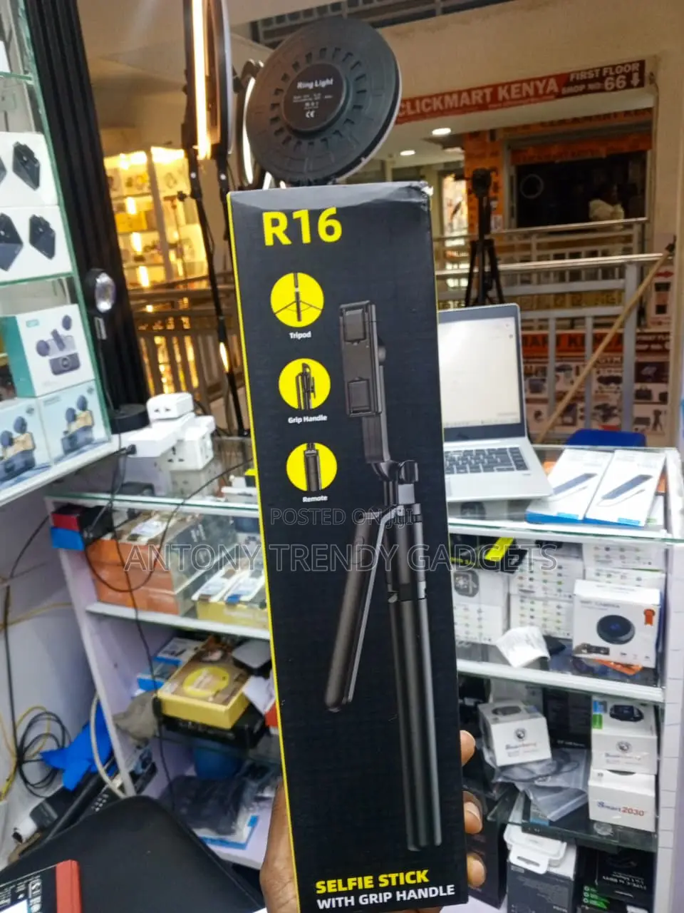 R16 Foldable Selfie Stick Tripod for Vlogging Travel