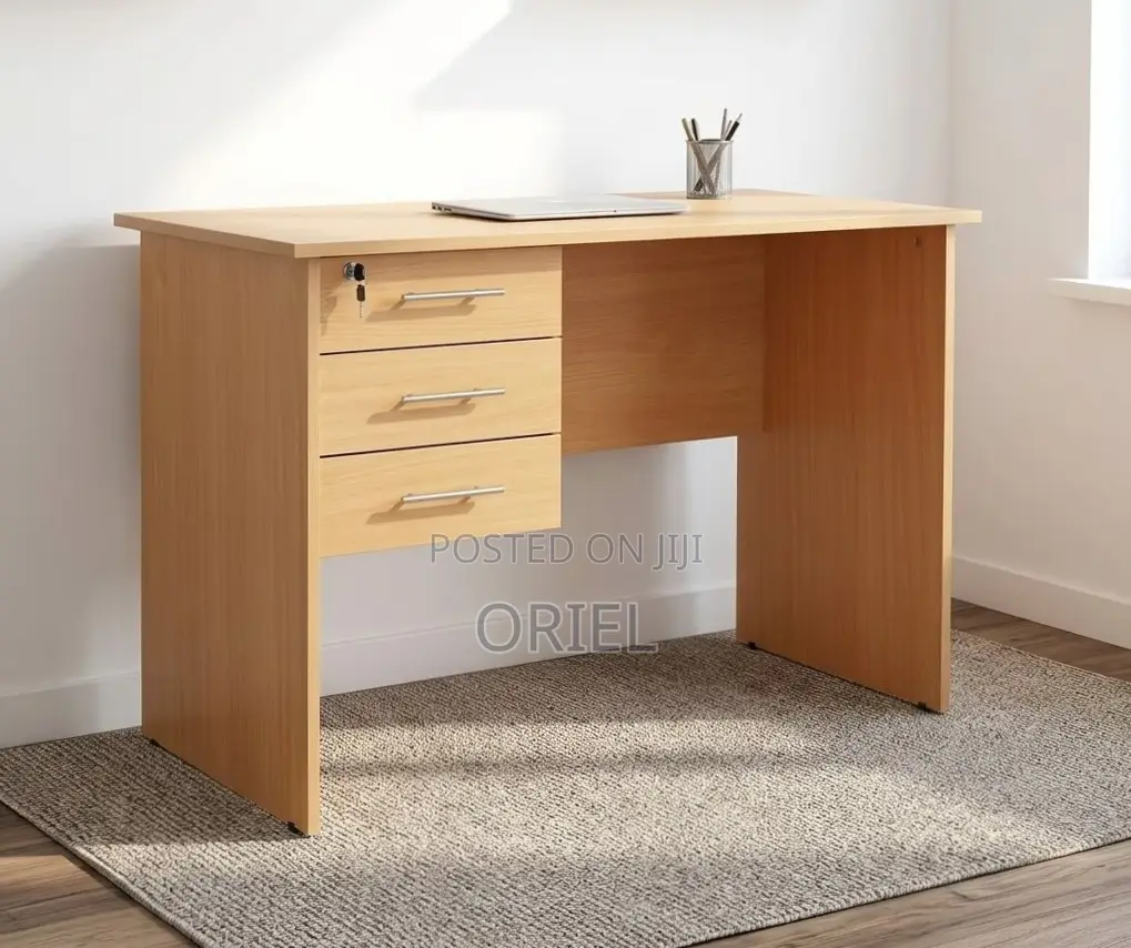 Office Desk : 1.4M Local Office Study Desk