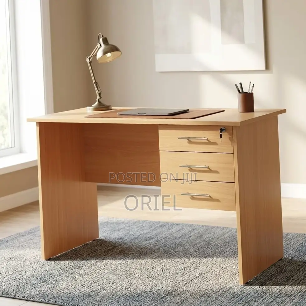 Office Desk : 1.4M Local Office Study Desk