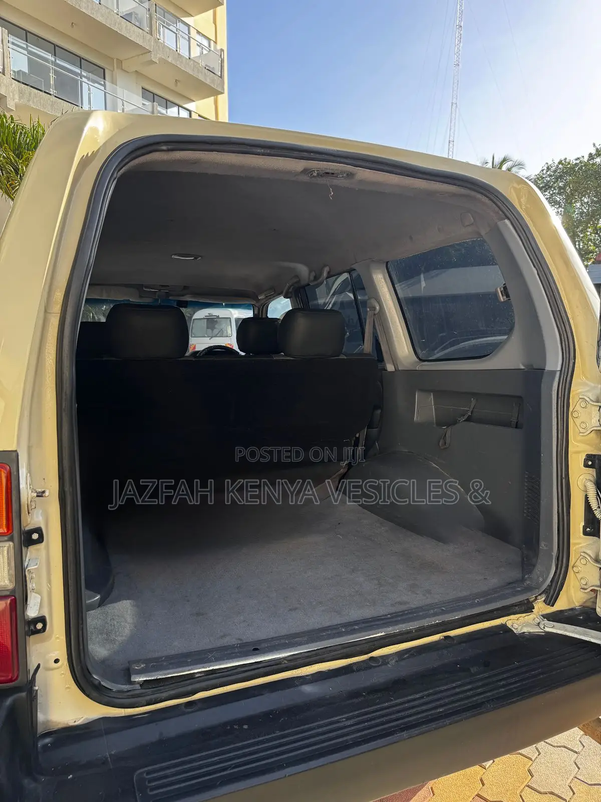 Toyota Land Cruiser Prado 2.7 16V 5dr 1998 Beige
