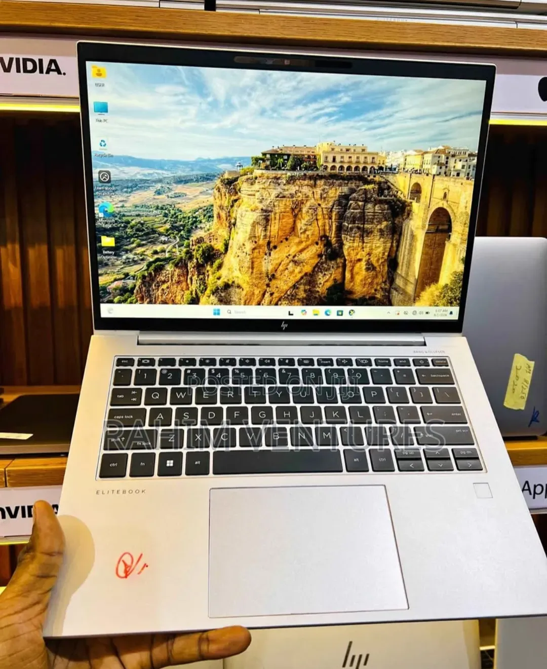 Laptop HP EliteBook 845 G10 8GB AMD Ryzen 7 SSD 256GB