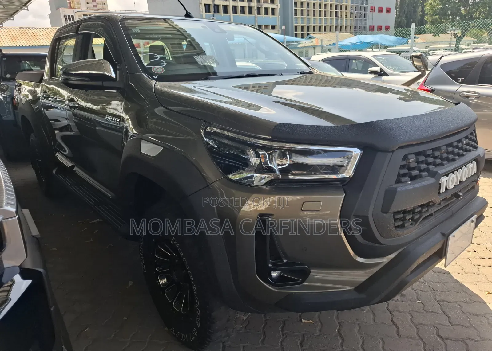 Toyota Hilux 2021 Gold