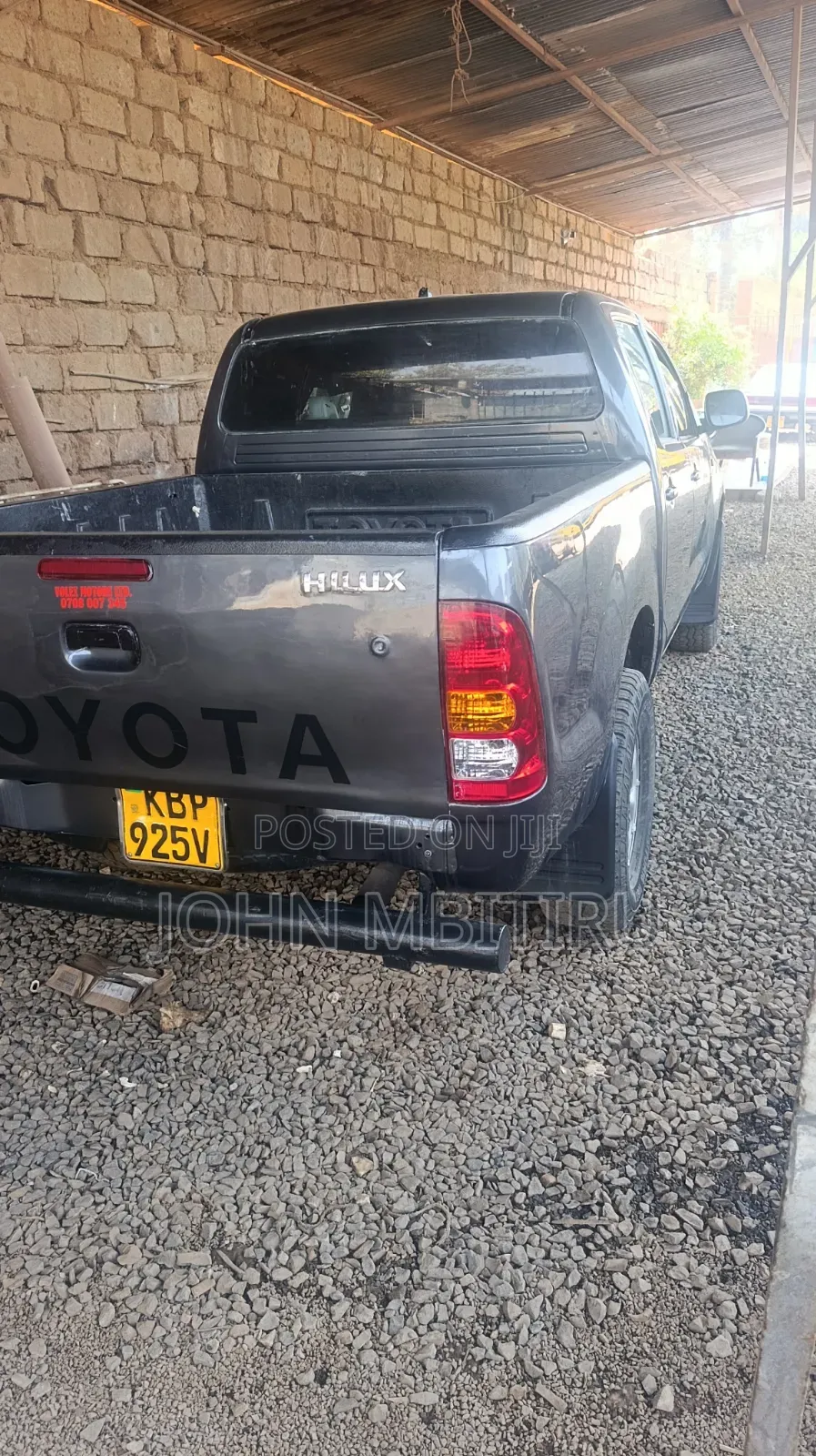 Toyota Hilux 2010 Black
