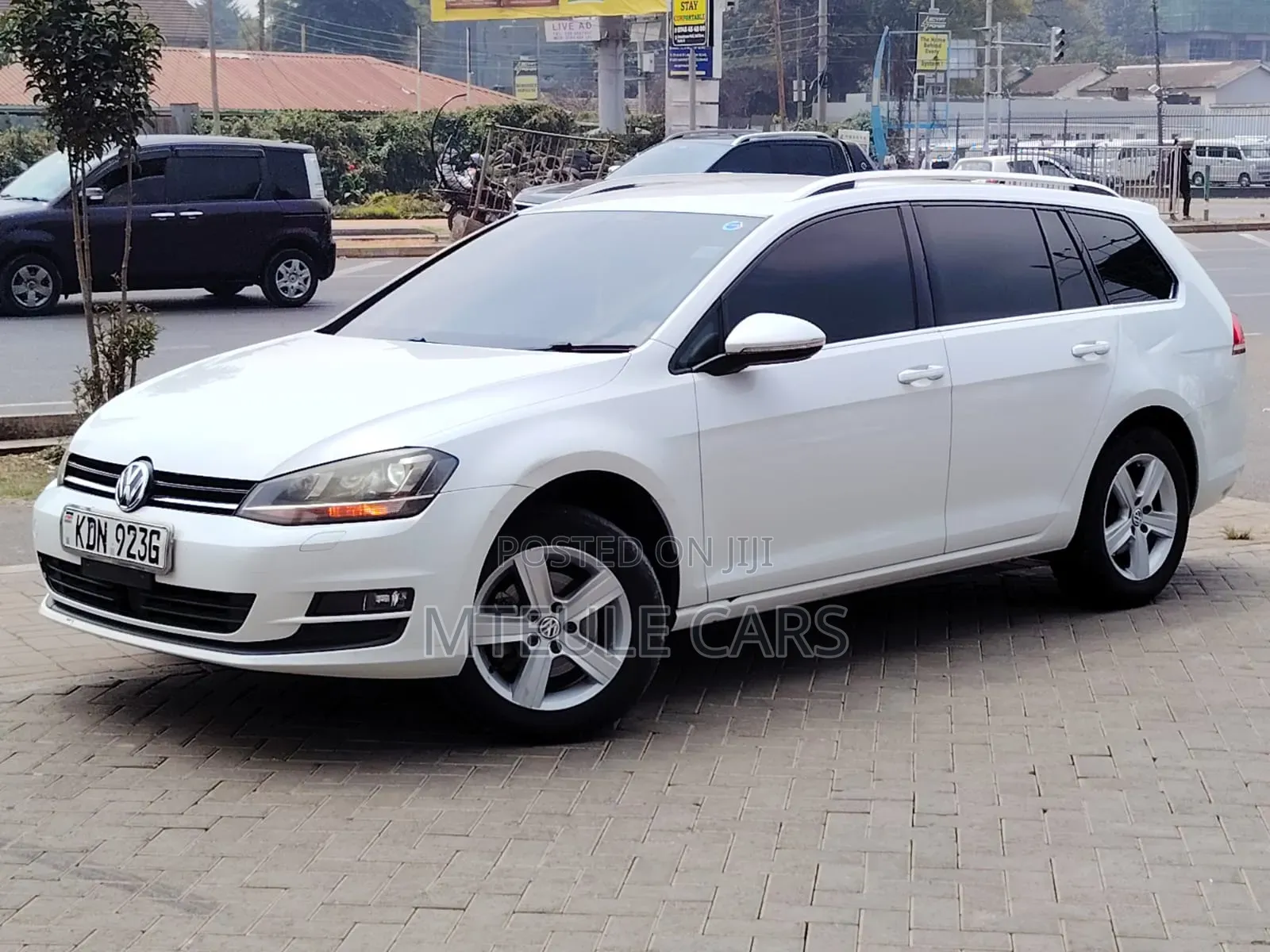 Volkswagen Golf 2016 White