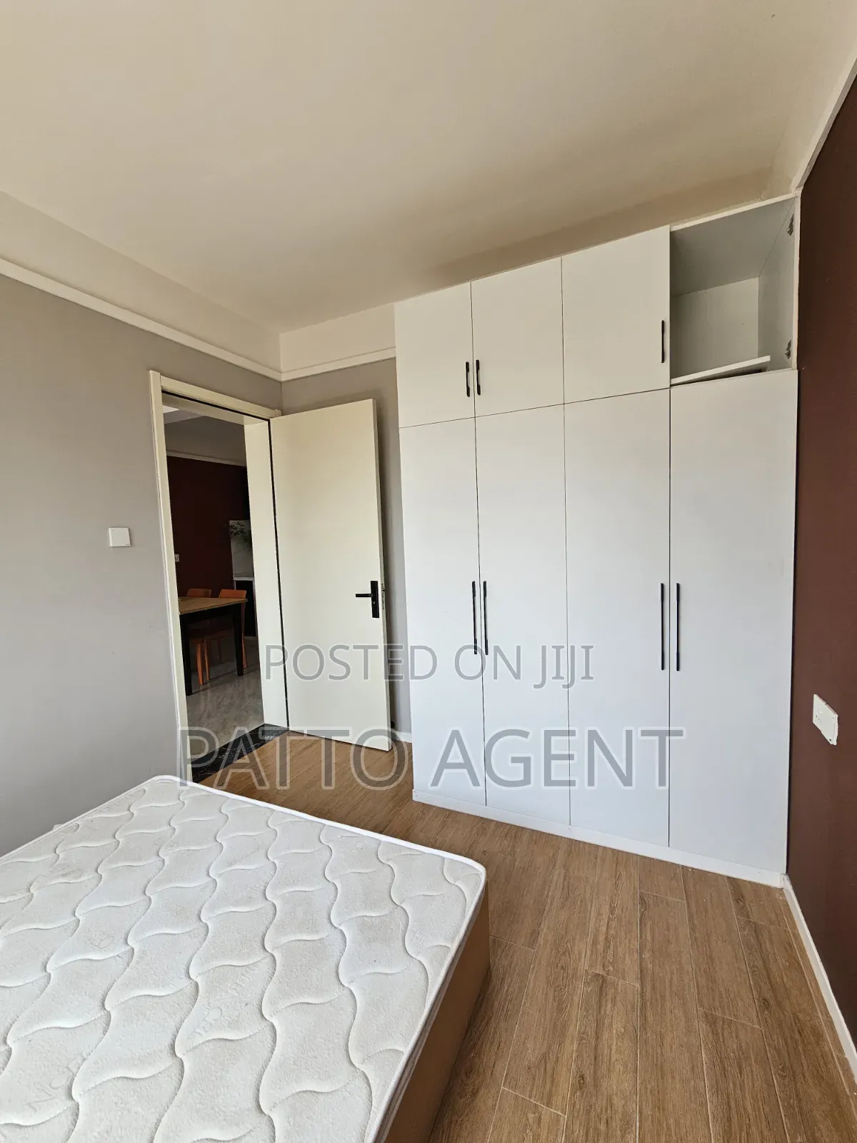 1bdrm Apartment in Lavington Area, Near, Racecourse for sale