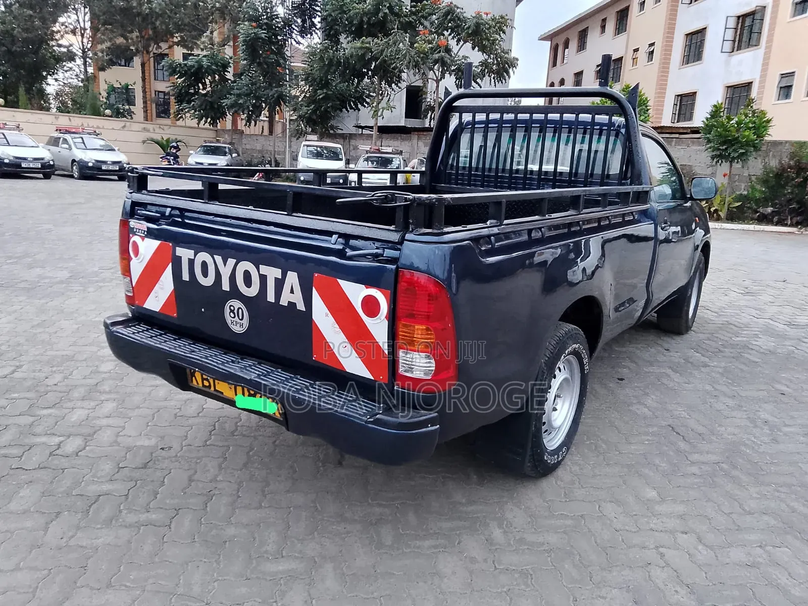 Toyota Hilux 2010 Blue