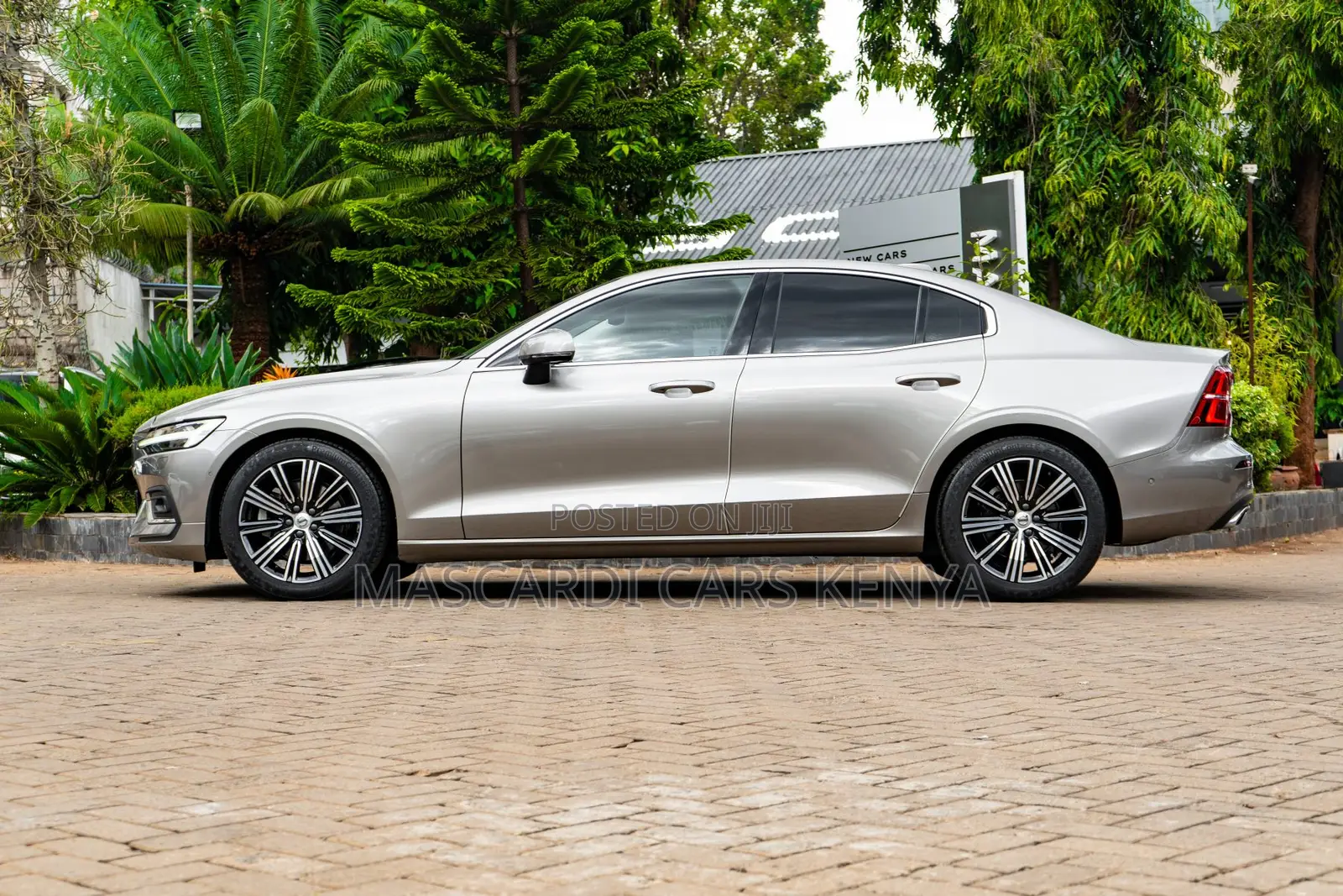 Volvo S60 T5 Inscription FWD 2020 Beige