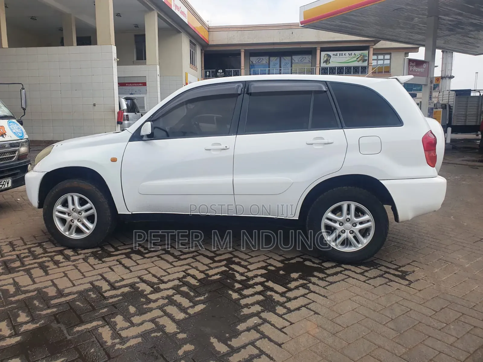 Toyota RAV4 2005 White