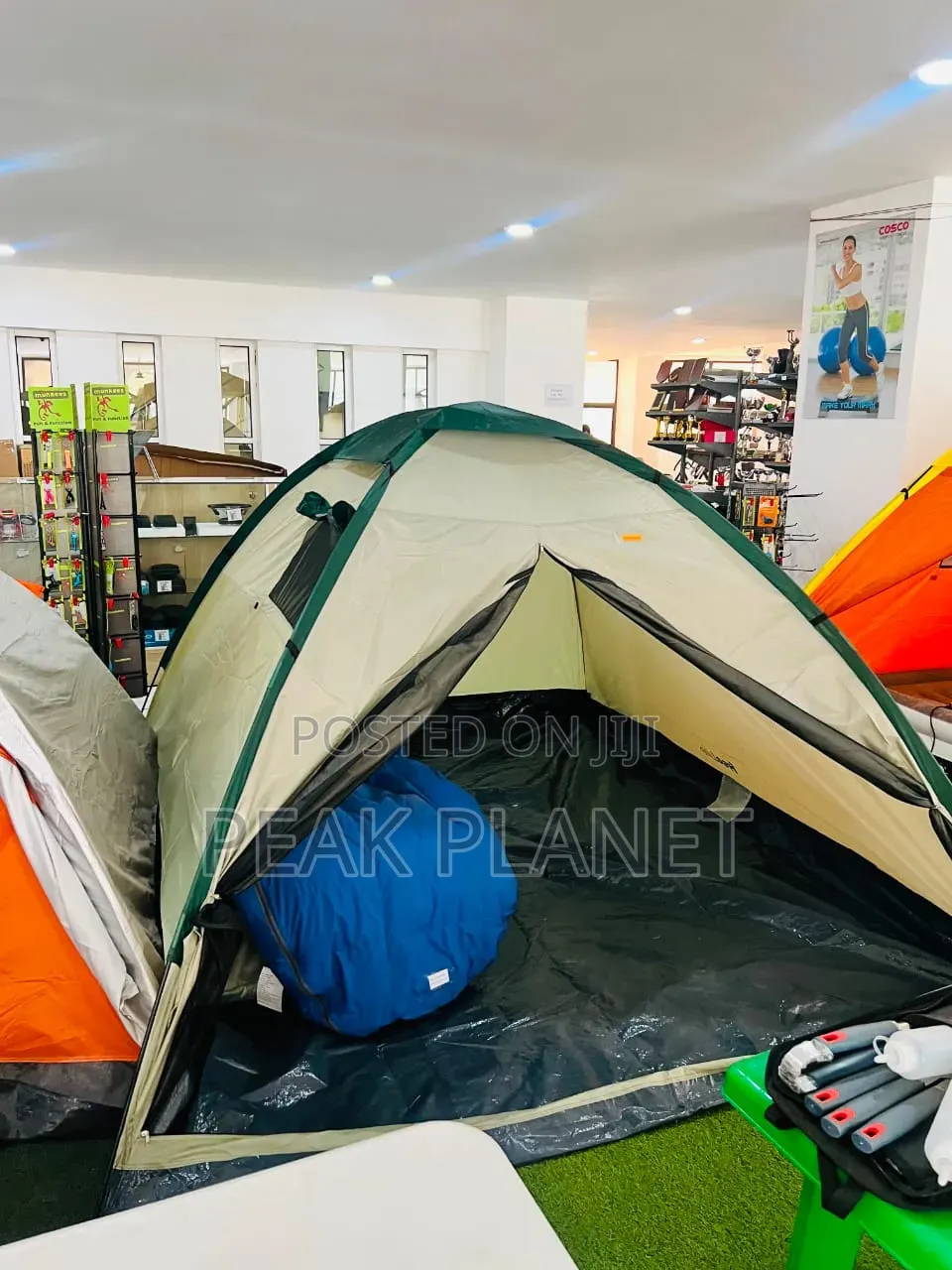 Spacious 6 Person Family Camping Tent