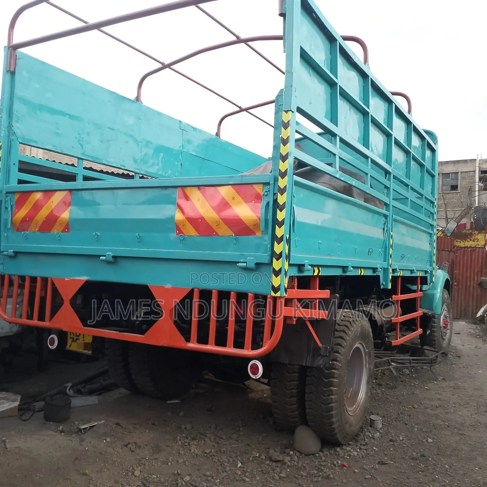 Mercedes Benz Truck 911 on Quick Sale