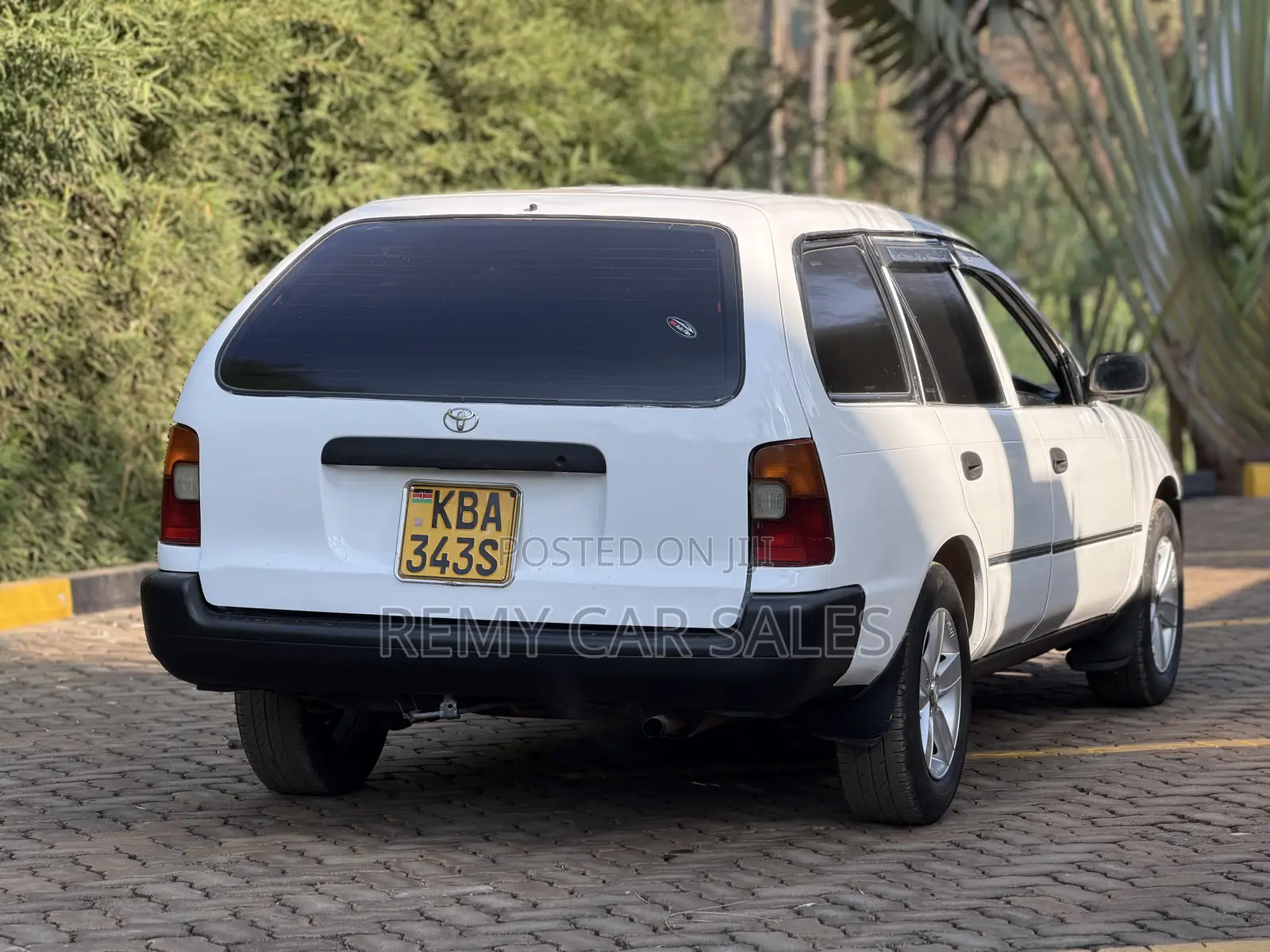Toyota Corolla 2002 White