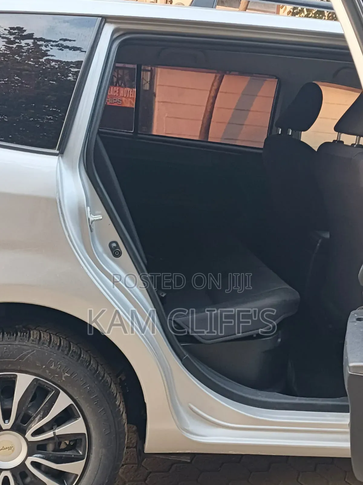 Toyota Corolla Fielder 2017 Silver