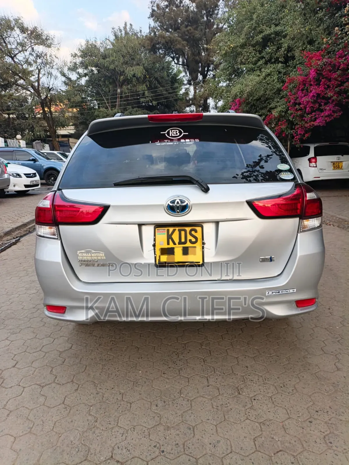 Toyota Corolla Fielder 2017 Silver