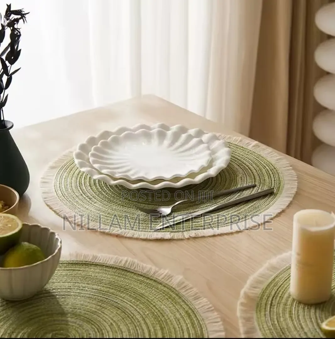 Woven Round Braided Environmentally Friendly Table Placemats