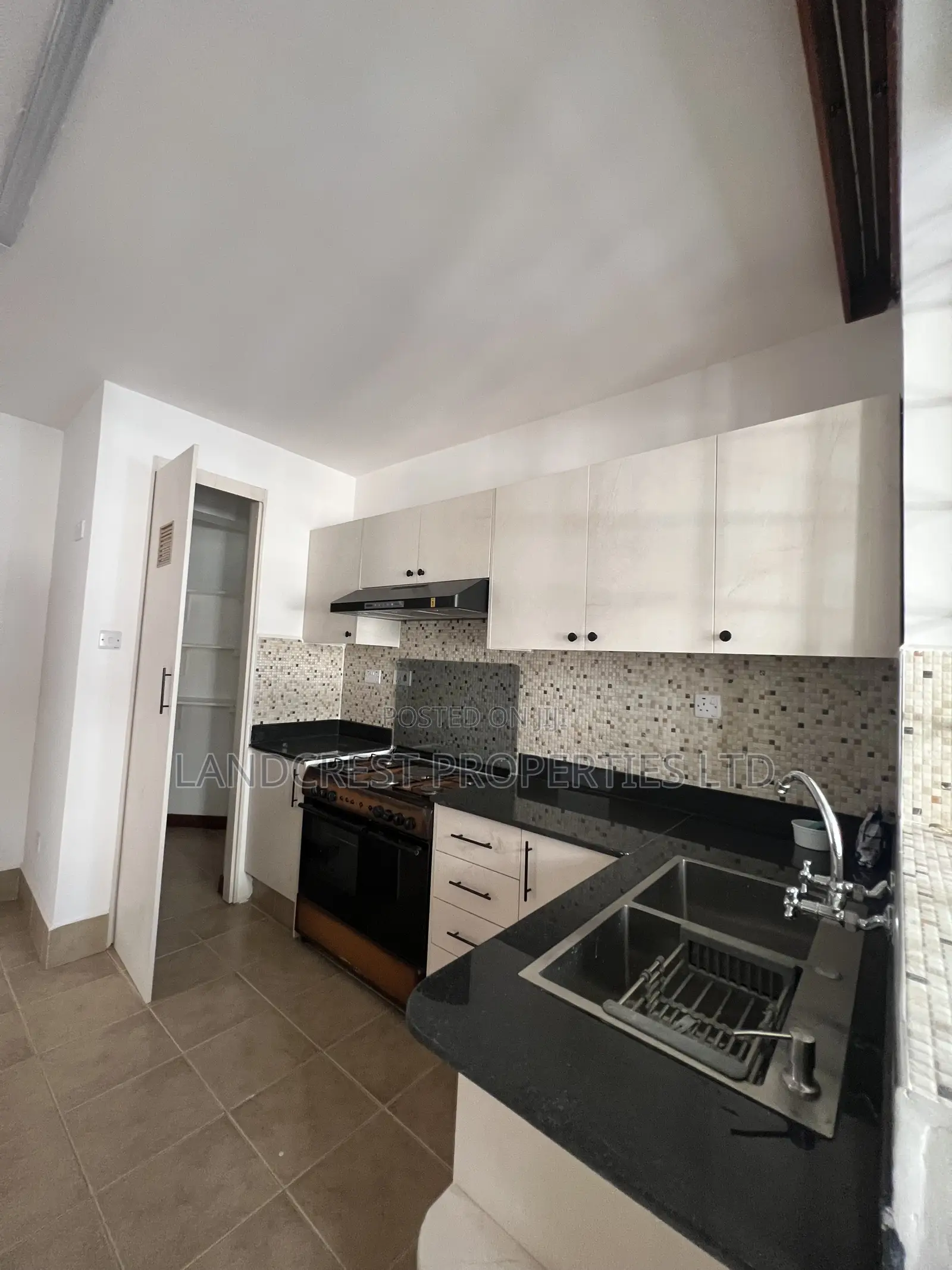 3bdrm Apartment in Graceland Terraces, Kileleshwa for sale