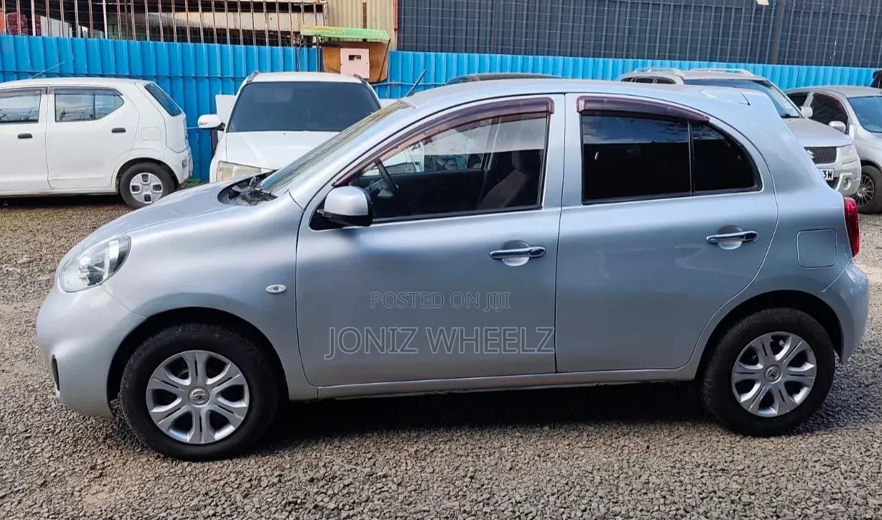 Nissan March 2015 Silver