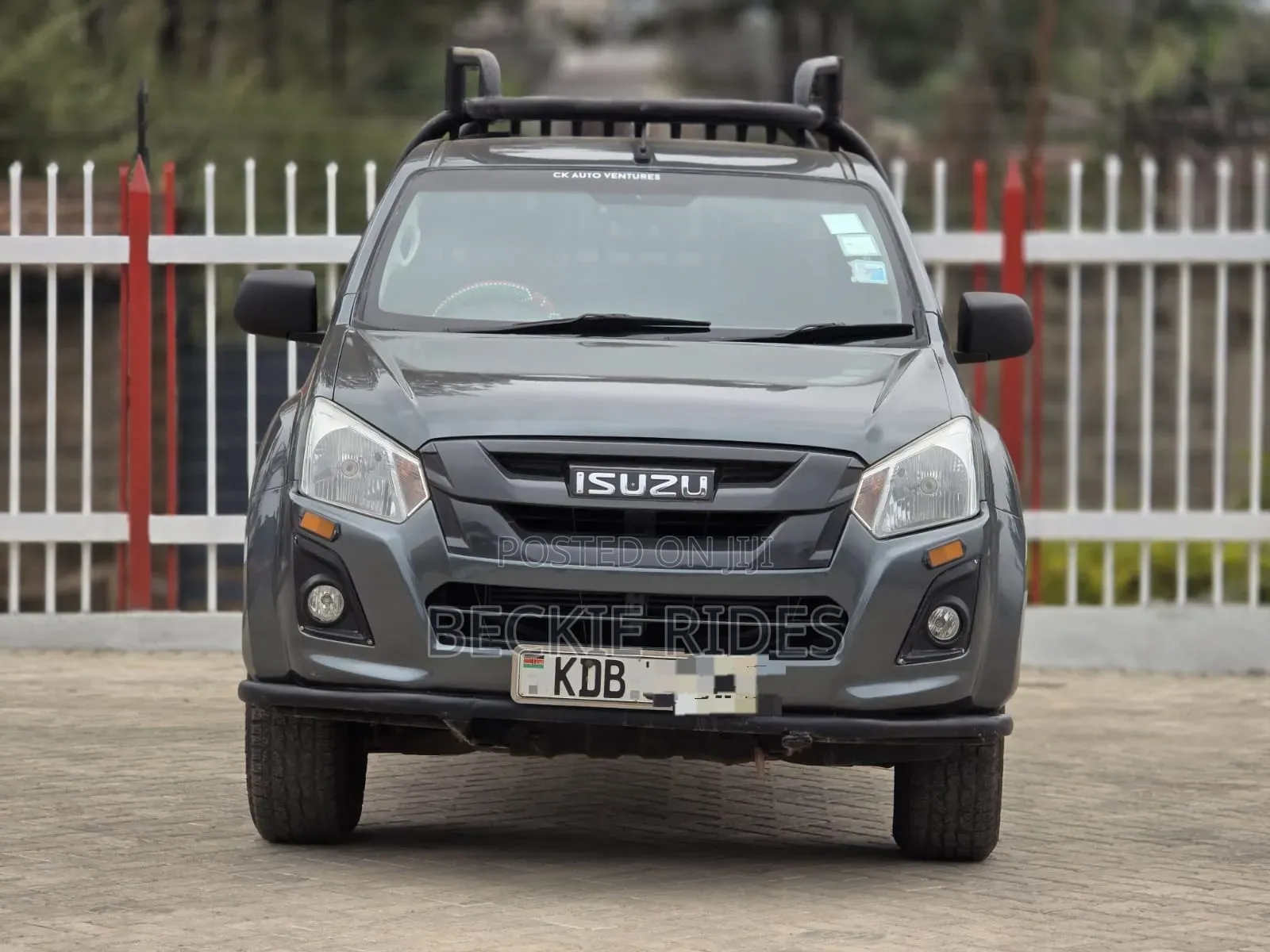 Isuzu D-MAX 2021 Gray
