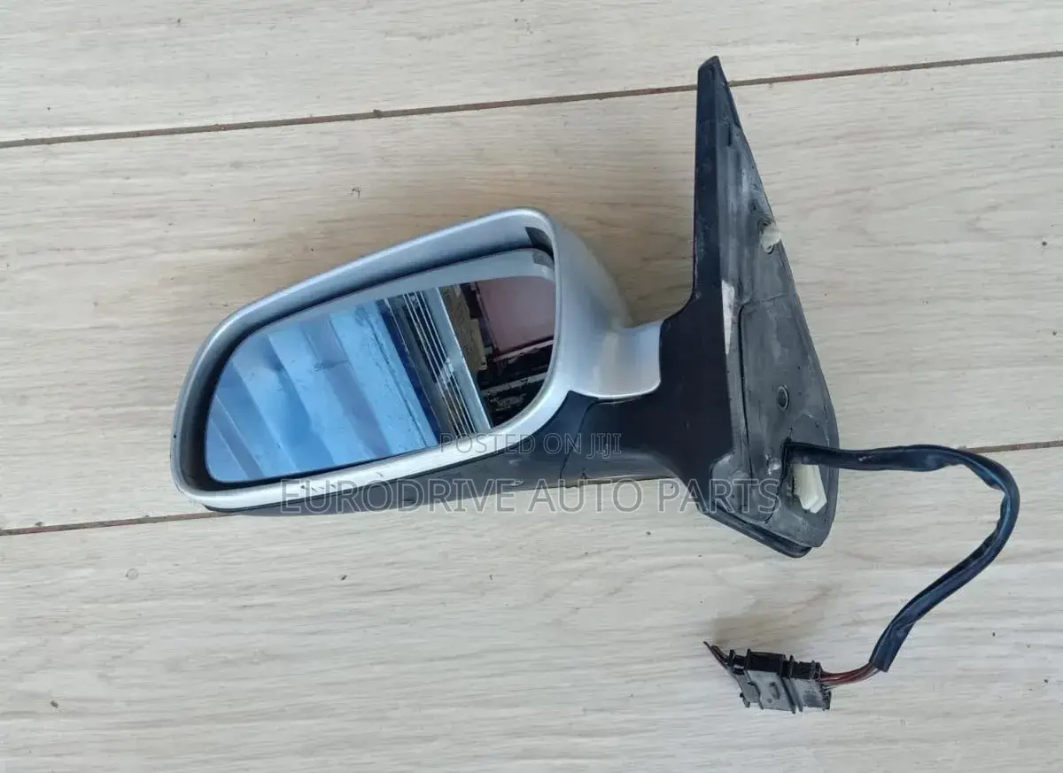 Volkswagen Golf MK4 Side Mirror