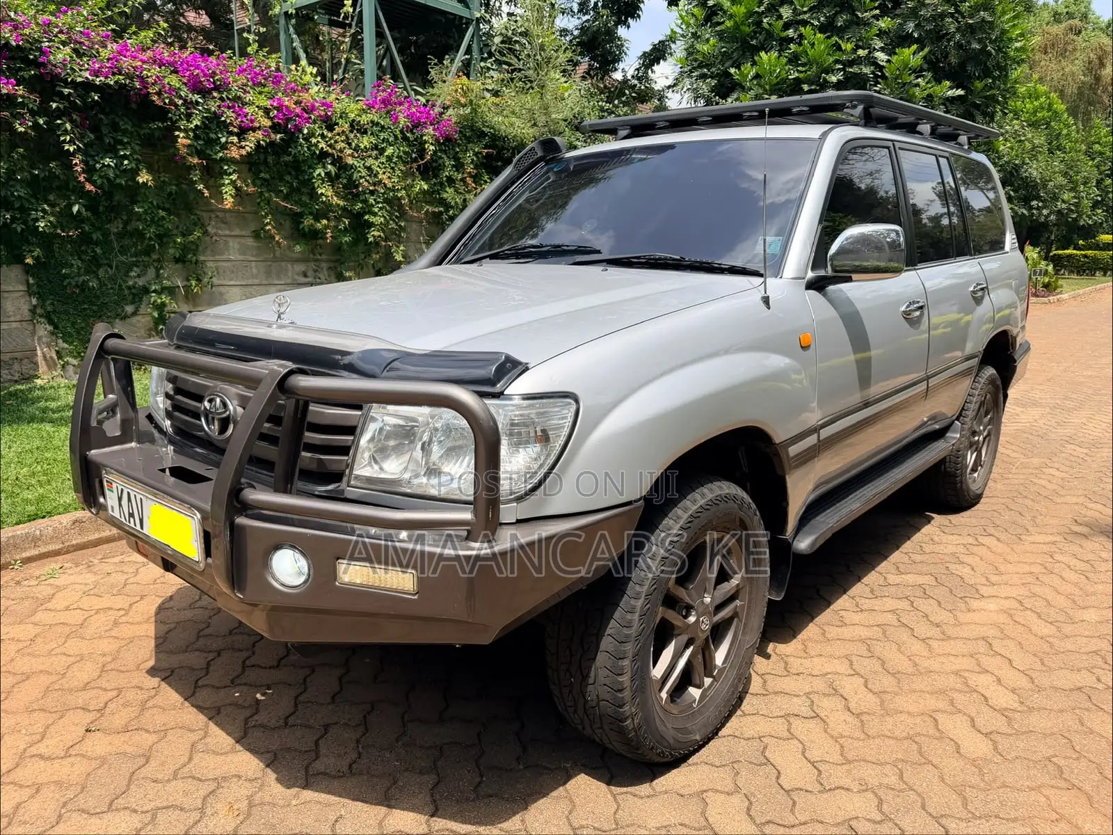 Toyota Land Cruiser 100 4.2 2006 Silver