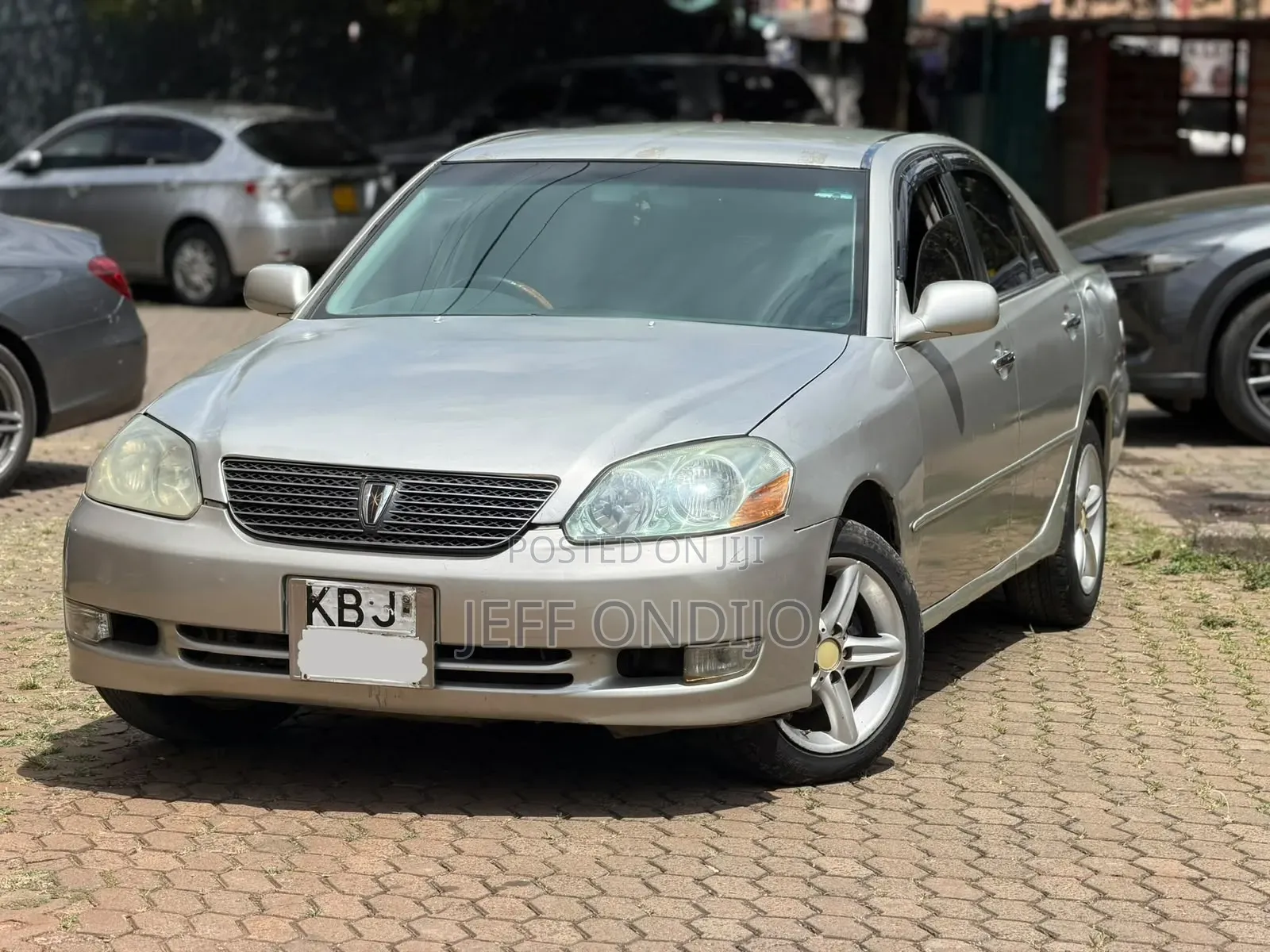 Toyota Mark II 2002 Silver