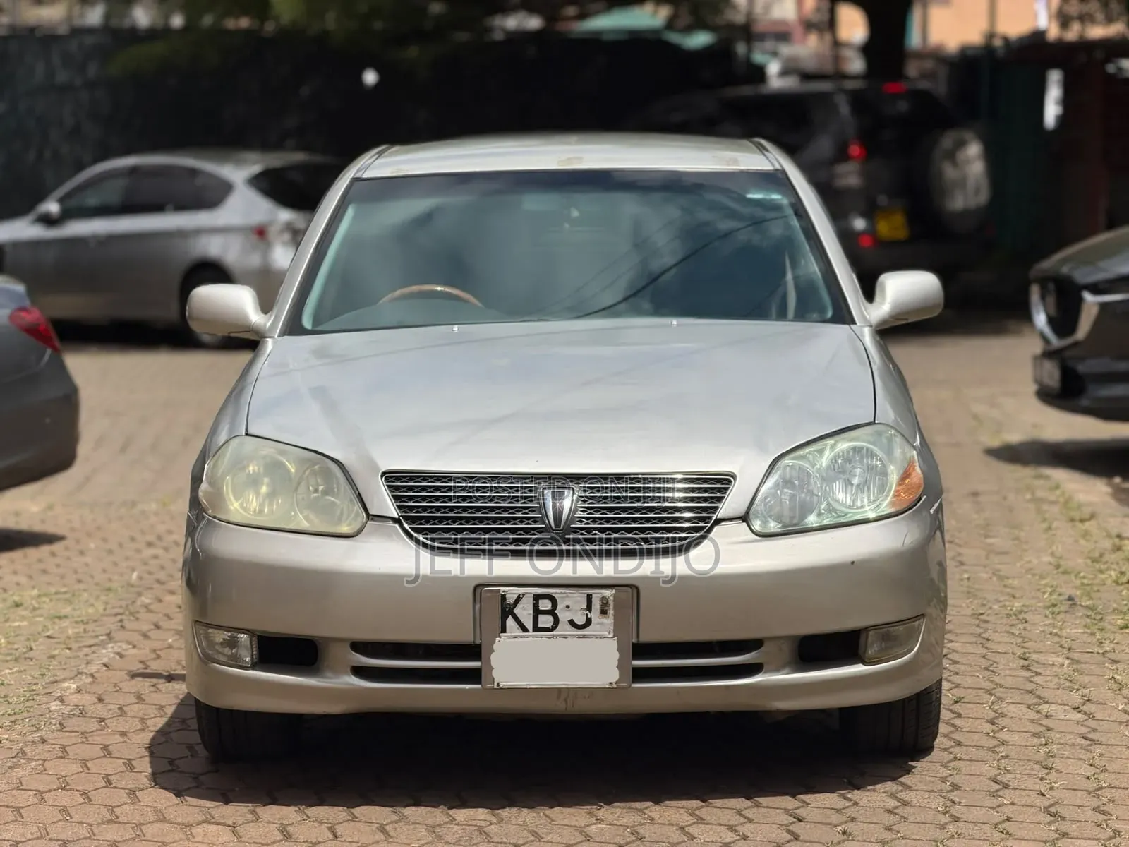 Toyota Mark II 2002 Silver