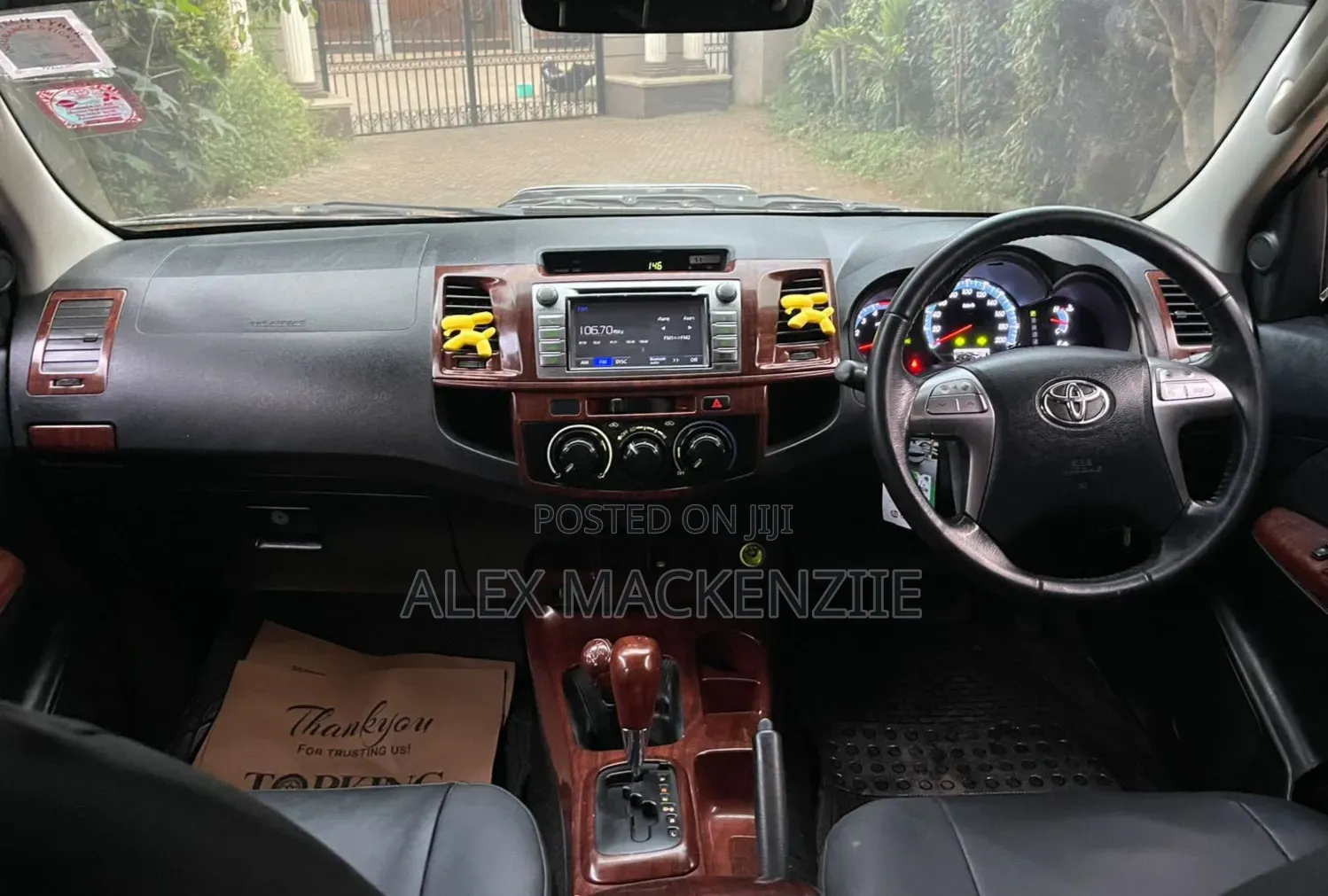 Toyota Hilux 2016 Black