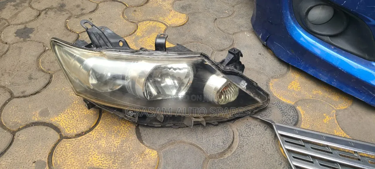 Toyota Alion 265 Non Xenon Headlight