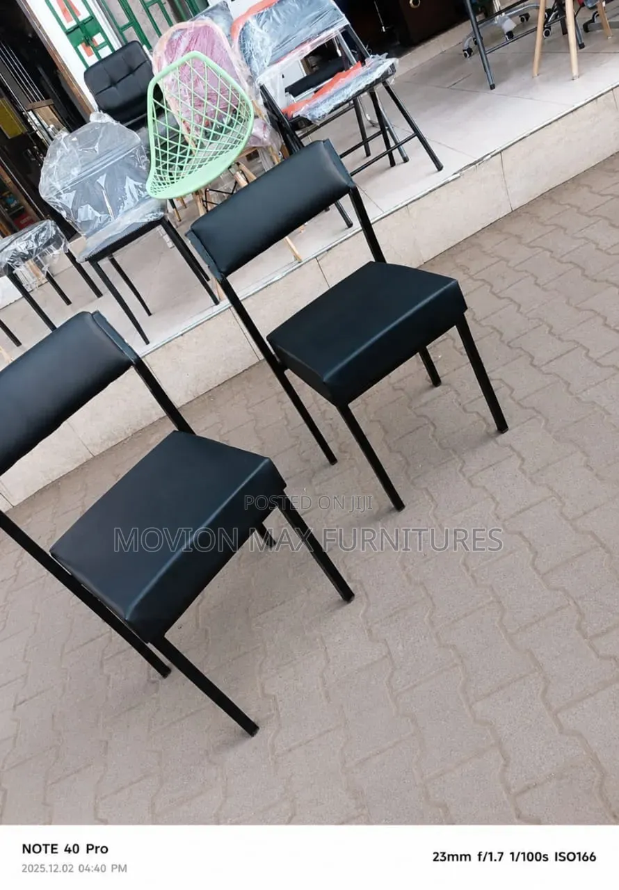 Simple College Chairs