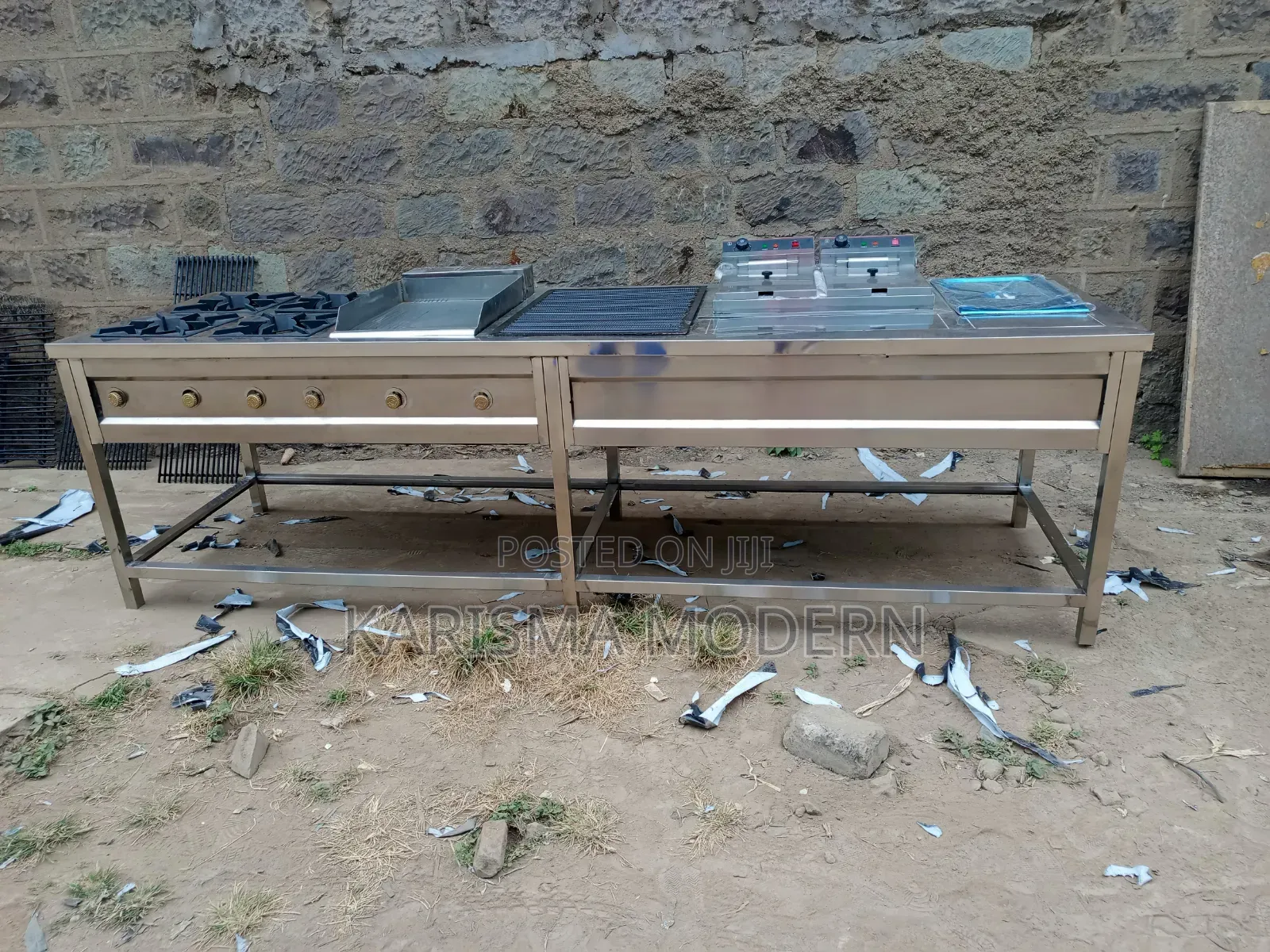 Heavy-Duty Commercial Gas Stove Made From Stainless Steel.
