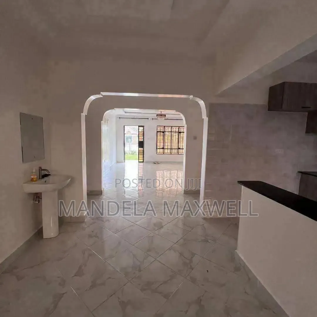 3bdrm Bungalow in Kitengela for sale