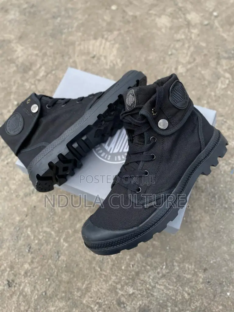 Palladium Pampa Hi//Baggy Canvas Boots