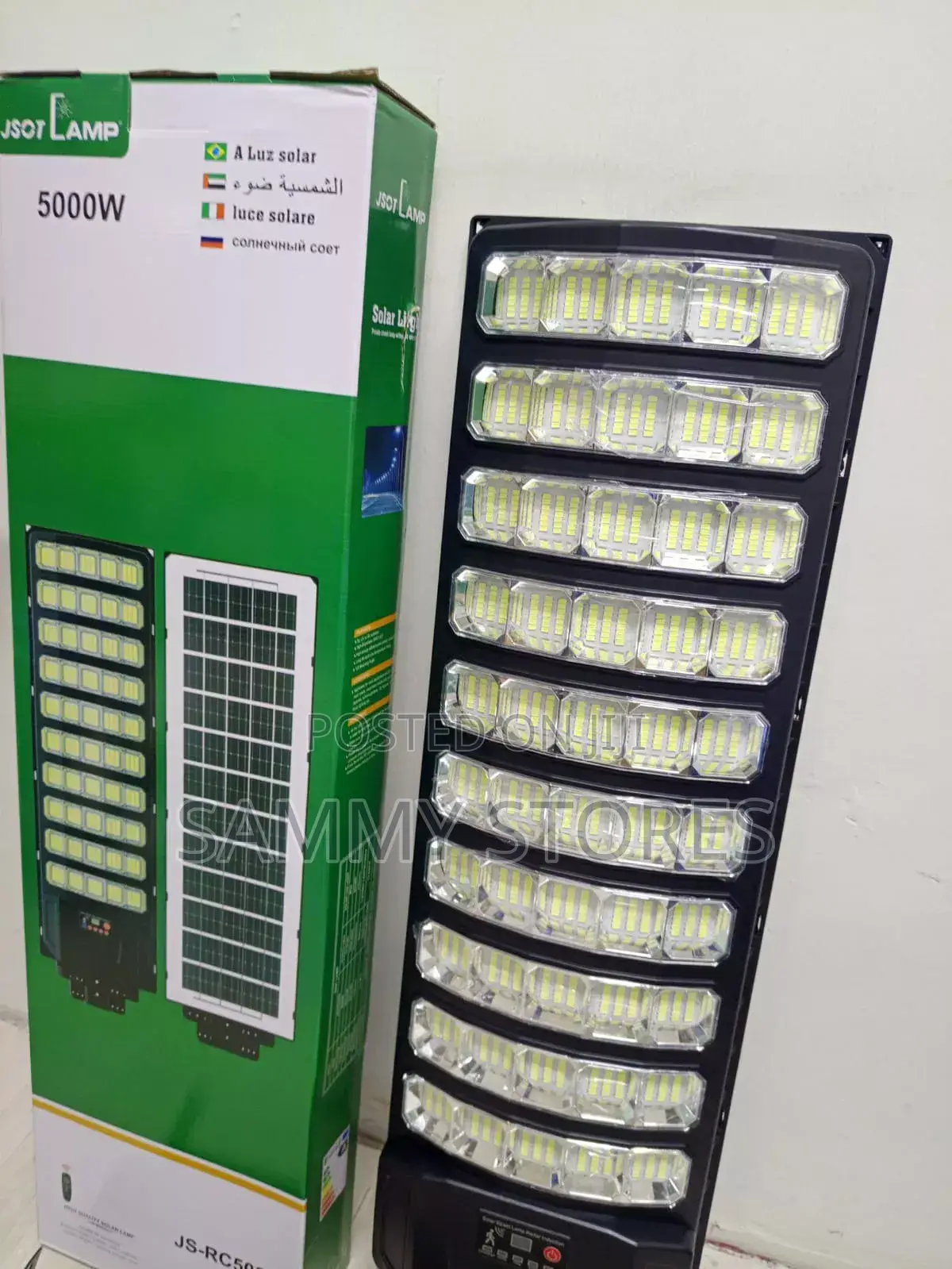 High Brightness 5000W Solar LED Street Lamp