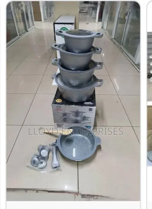*_Bosch 11pc Cookware With Silicone Lid Covers*